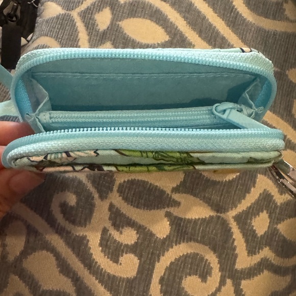 Vera Bradley RFID PETITE ZIP-AROUND WALLET in LEMON GROVE  print - Picture 3 of 3